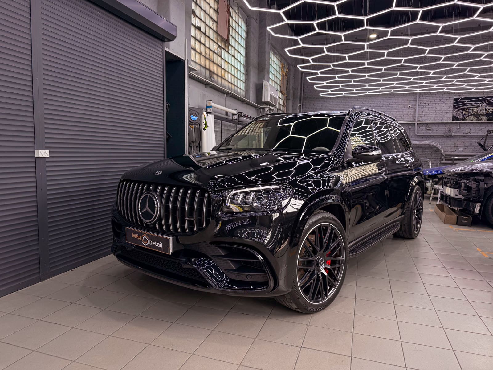 Антихром Mercedes-Benz GLS 63 — больше характера и агрессии