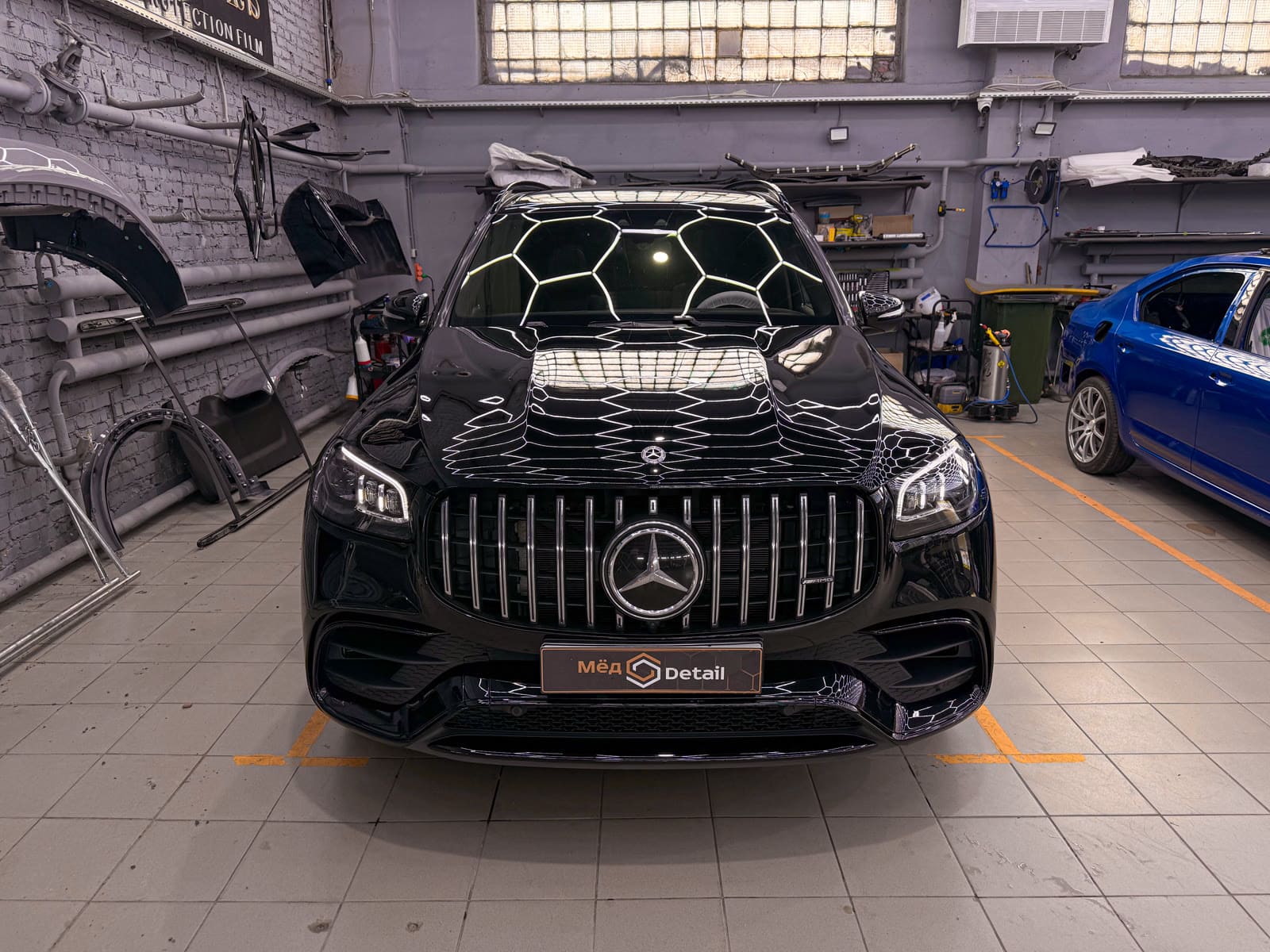 Антихром Mercedes-Benz GLS 63 — больше характера и агрессии — после защиты глянцевых элементов, кадр 10