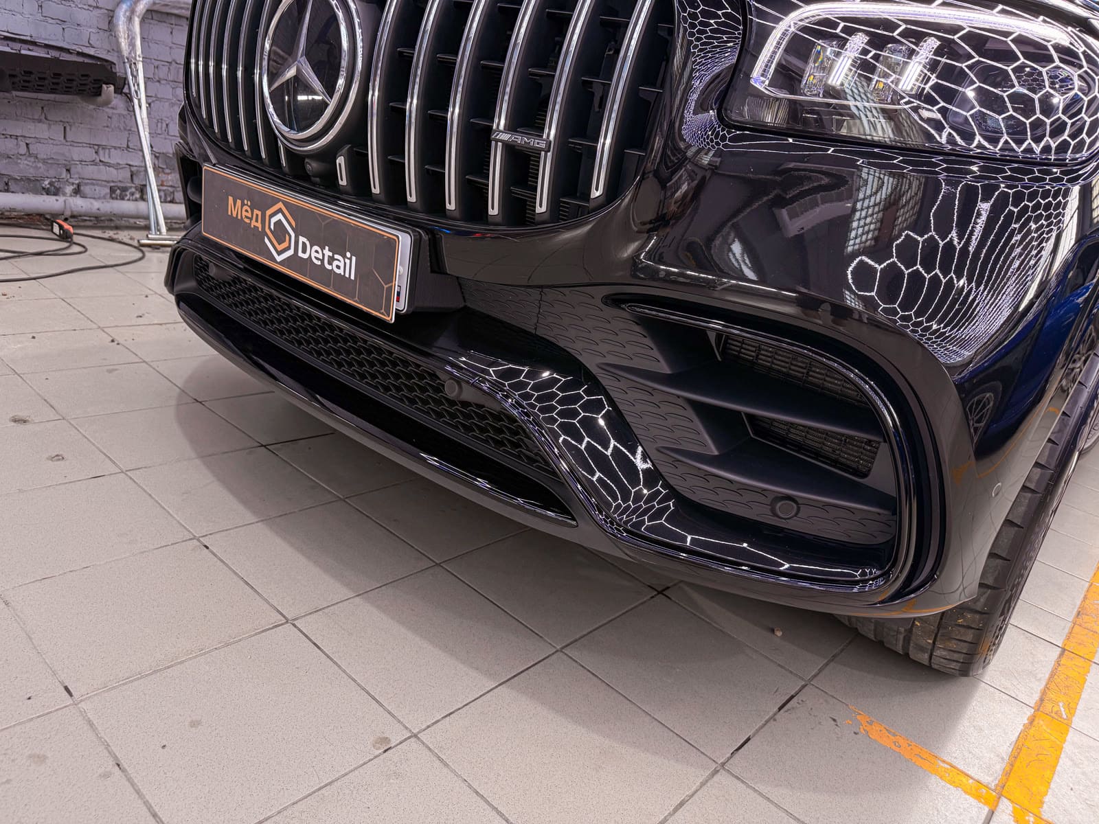 Антихром Mercedes-Benz GLS 63 — больше характера и агрессии — после защиты глянцевых элементов, кадр 11
