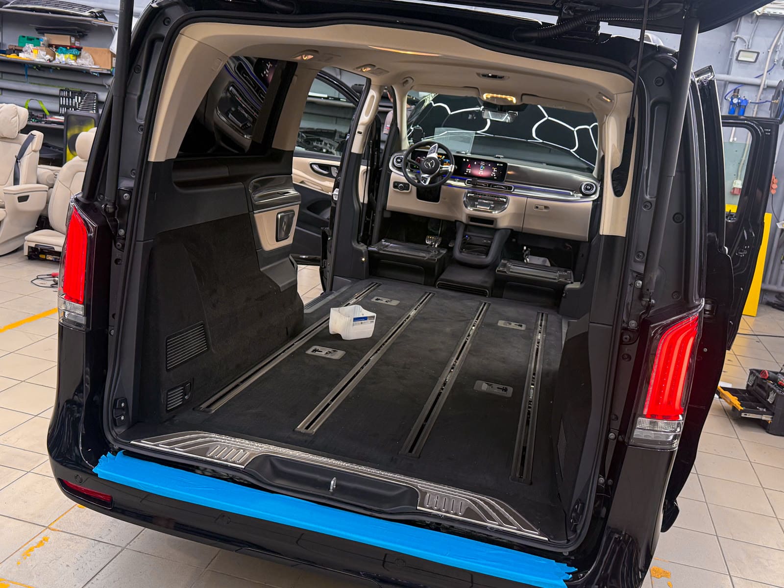 комплексная шумоизоляция пола Mercedes-Benz V-Class