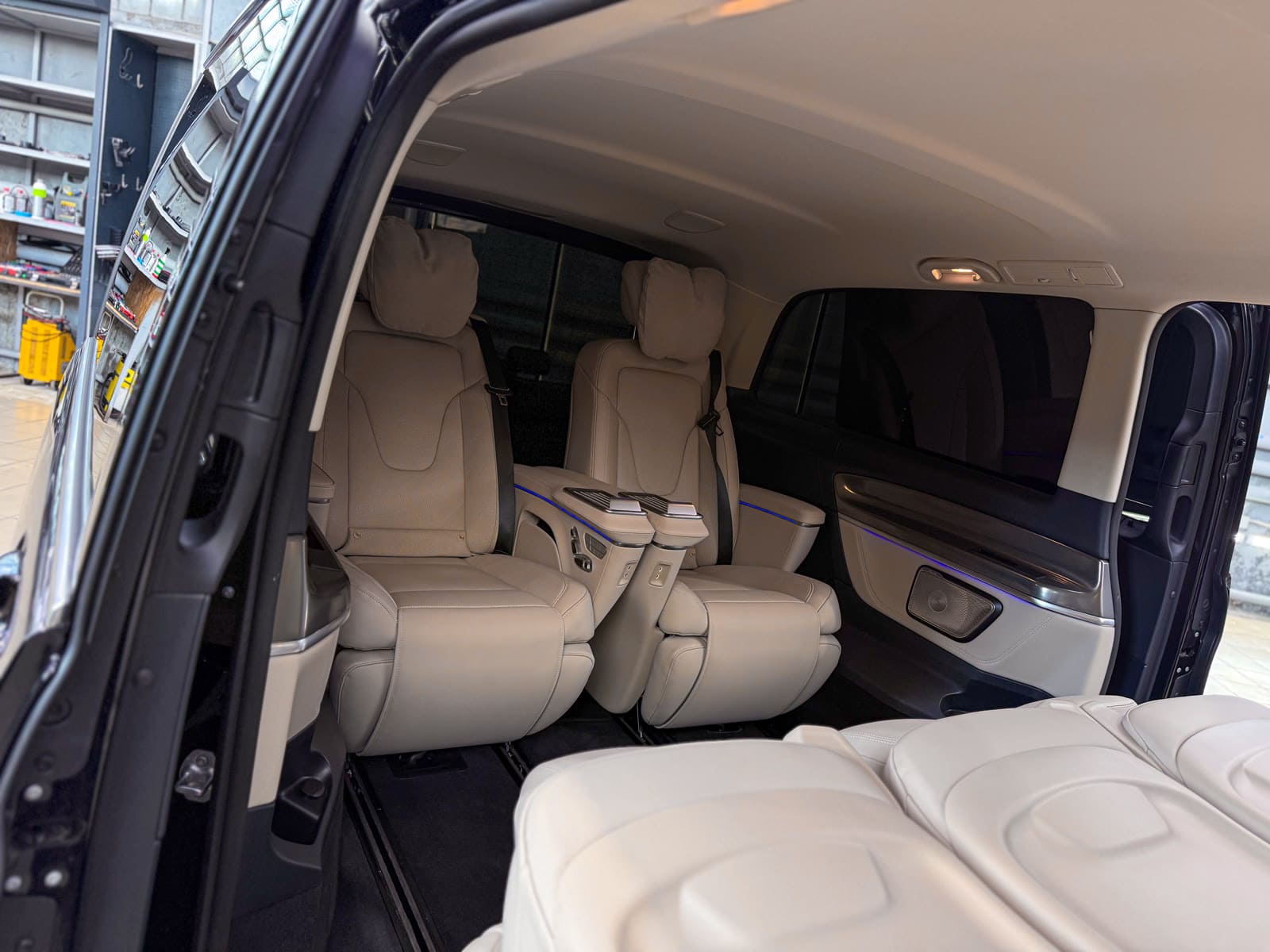 пол Mercedes-Benz V-Class с шумоизоляцией Comfort Mat Premium