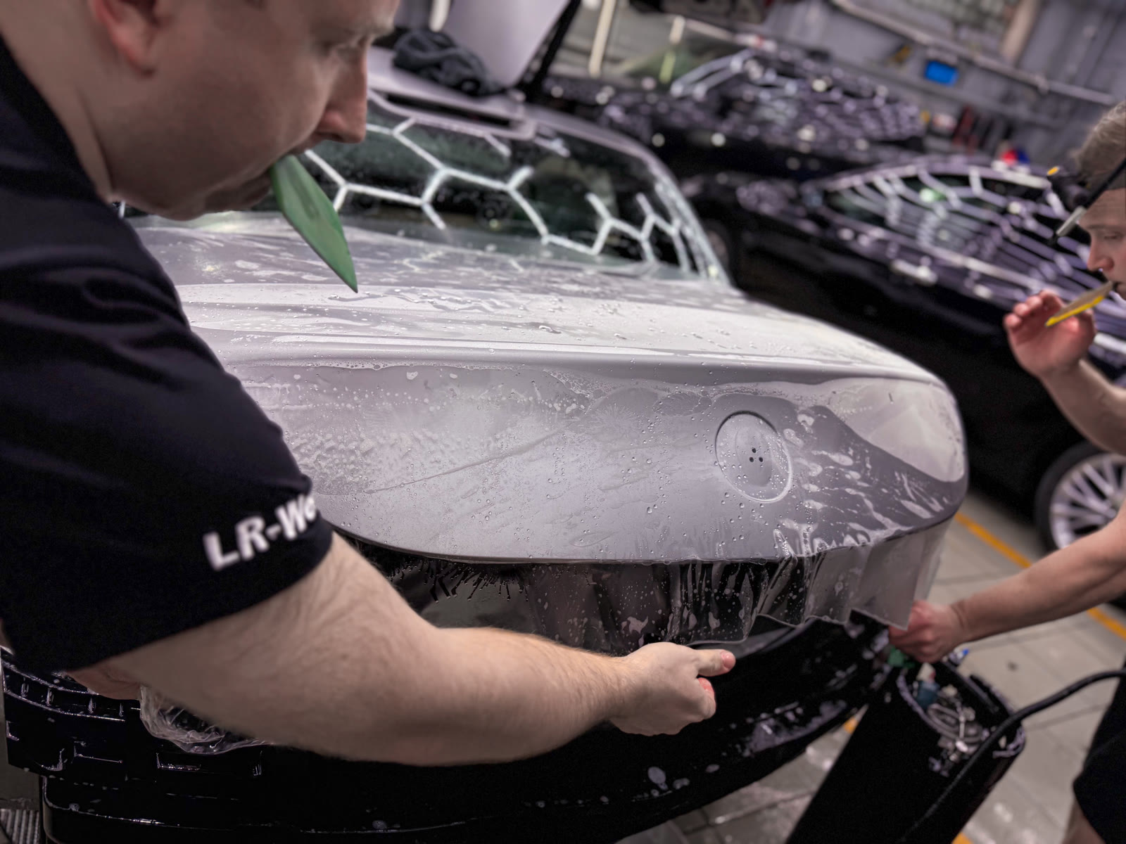 оклейка передней части Mercedes-AMG SLS защитной пленкой
