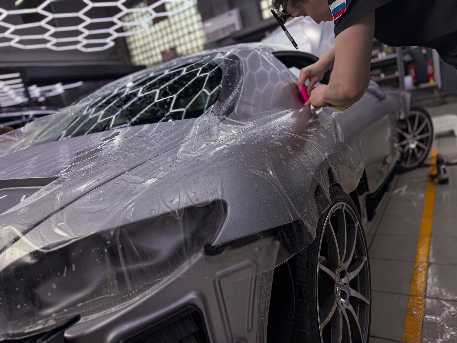 установка матовой пленки на кузов Mercedes-AMG SLS