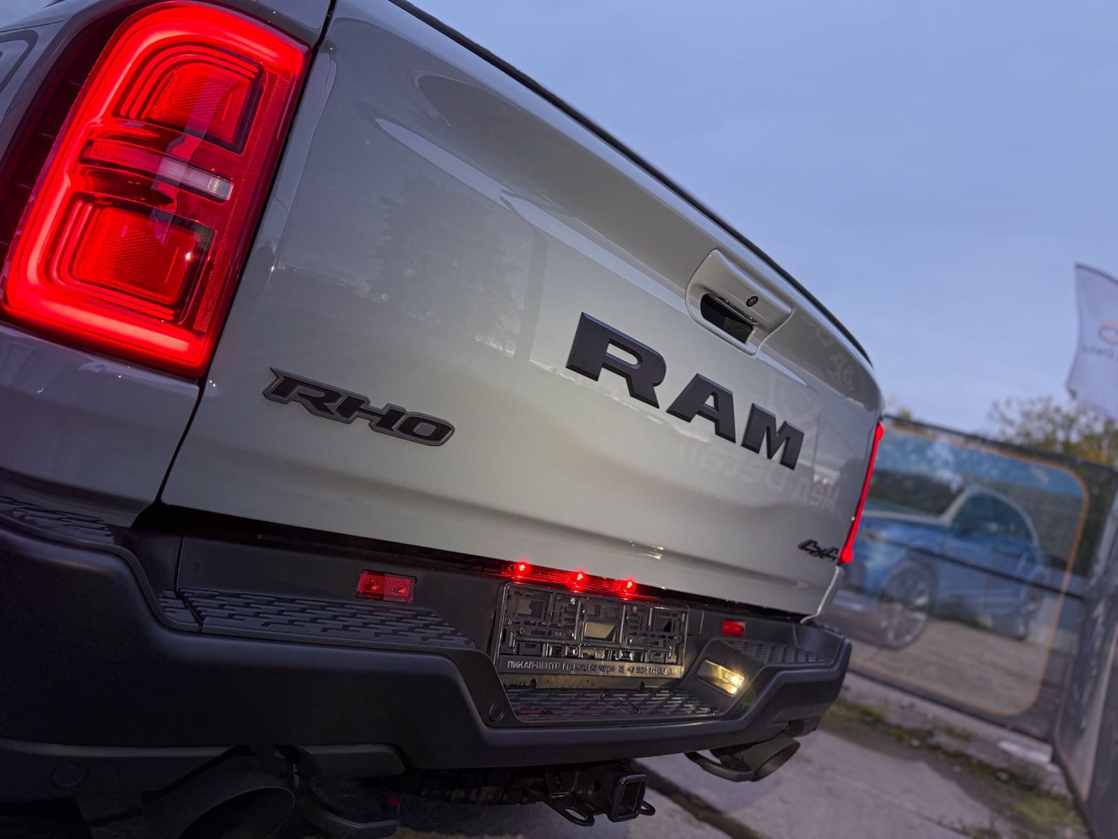 Dodge Ram RHO в цвете Nardo Grey — после защиты глянцевых элементов, кадр 16